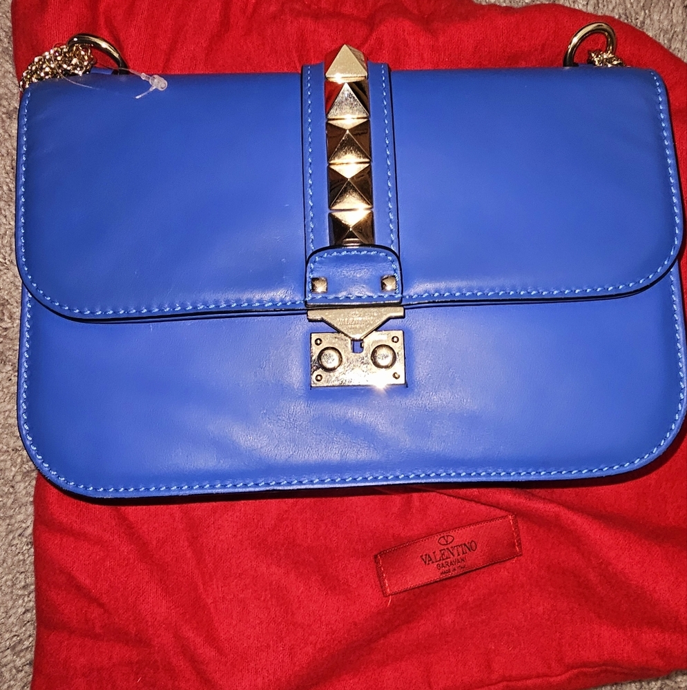 VALENTINO BLUE LEATHER MEDIUM ROCKSTUD GLAM LOCK FLAP BAG